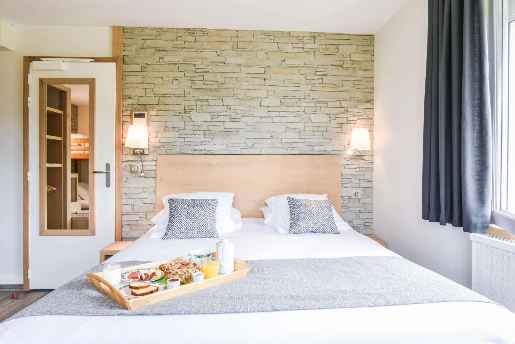 Logis Auberge Du Relais - Hotel & Restaurant Berenx Dış mekan fotoğraf